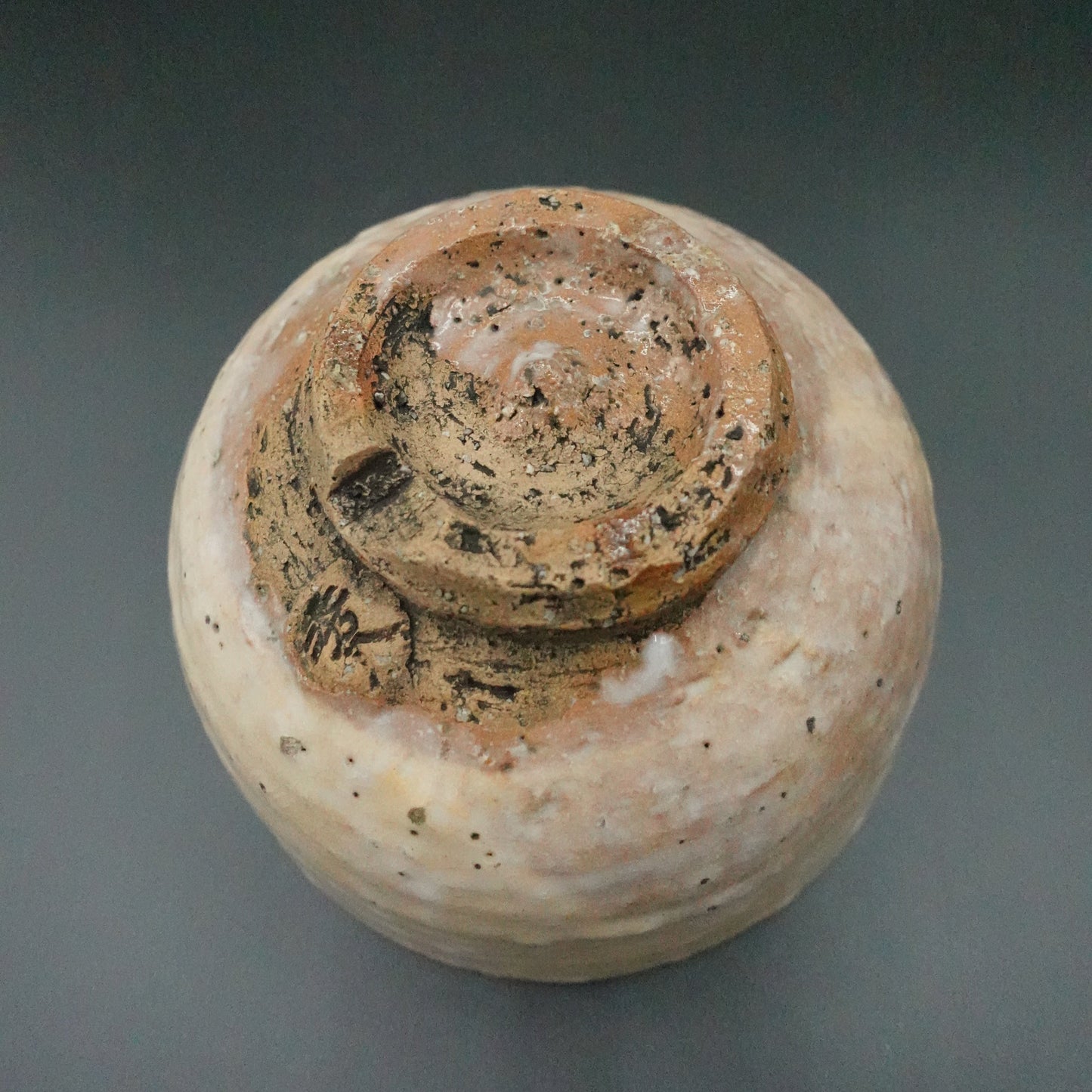 Vintage Japanese Hagi ware Matcha bowl by Hidehachi Fukutomi